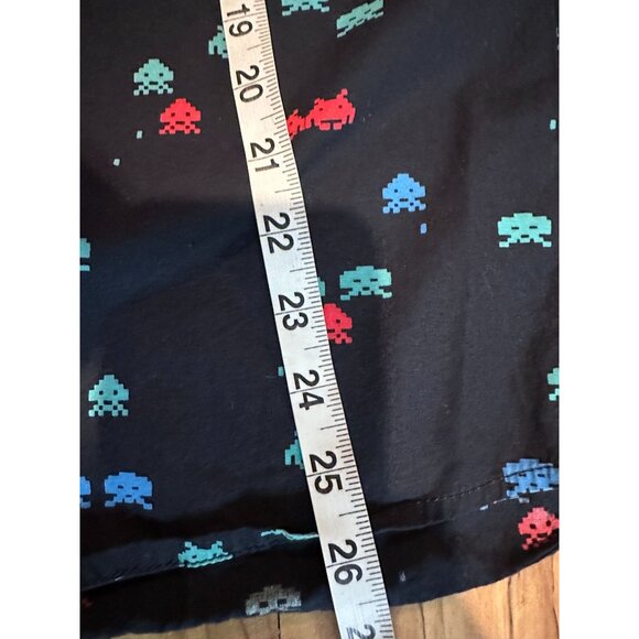 👾 American Republic Space Invaders Button-Down Shirt – Size M – 100% Cotton (#2 - Picture 3 of 7